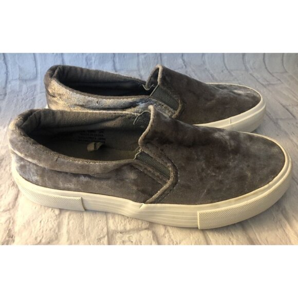 Grey Plush Velour Slip Ons Size 1 - Picture 1 of 6